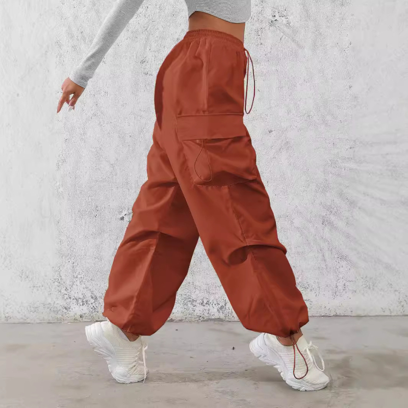 Europos ir Amerikos tarpvalstybinės mados prekės ženklo užsienio prekybos moteriškos vasarinės amerikietiškos mados laisvalaikio kišeninės gatvės krovininės kelnės gatvės stiliumi