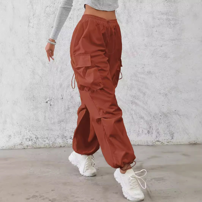 Europos ir Amerikos tarpvalstybinės mados prekės ženklo užsienio prekybos moteriškos vasarinės amerikietiškos mados laisvalaikio kišeninės gatvės krovininės kelnės gatvės stiliumi