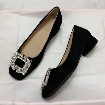 Prancūziško stiliaus kvadratinės nosies zomšos madingi 2024 m. elegantiški nišiniai stambiakulniai bateliai moterims, žemi aukštakulniai su cirkoniais, kvadratine sagtimi