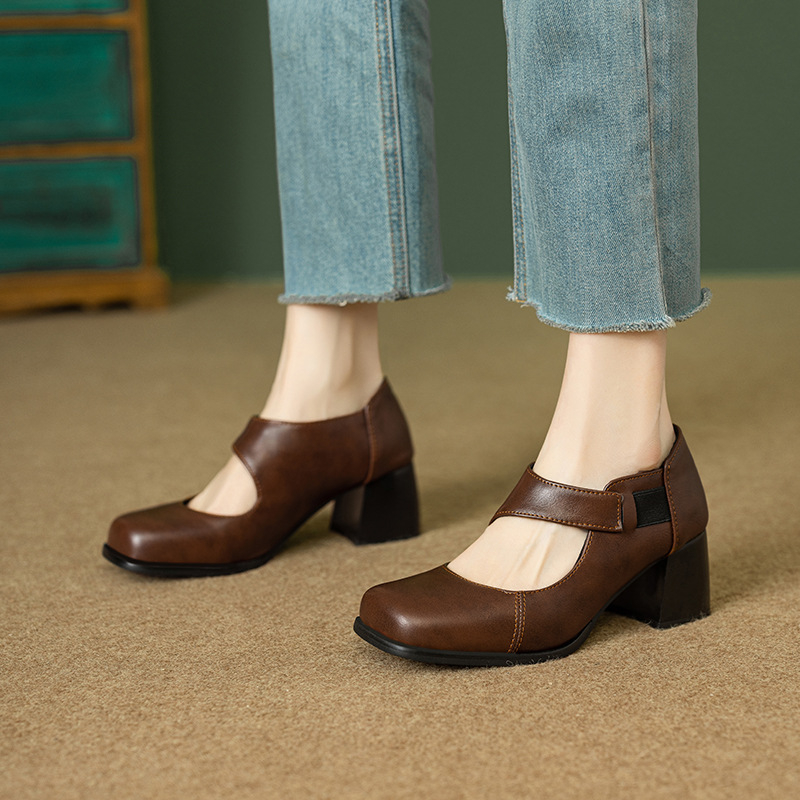 Британски стил pu квадратна глава дебел ток високи токчета 25 години есенни нови ежедневни обувки Mary Jane дамски мокасини през граница