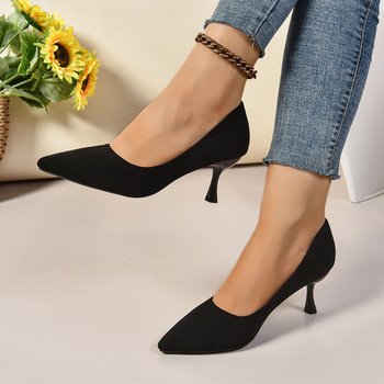 2025 m. pavasario nauji smailios zomšos juodi, viskoelastiniai, elegantiški, madingi aukštakulniai