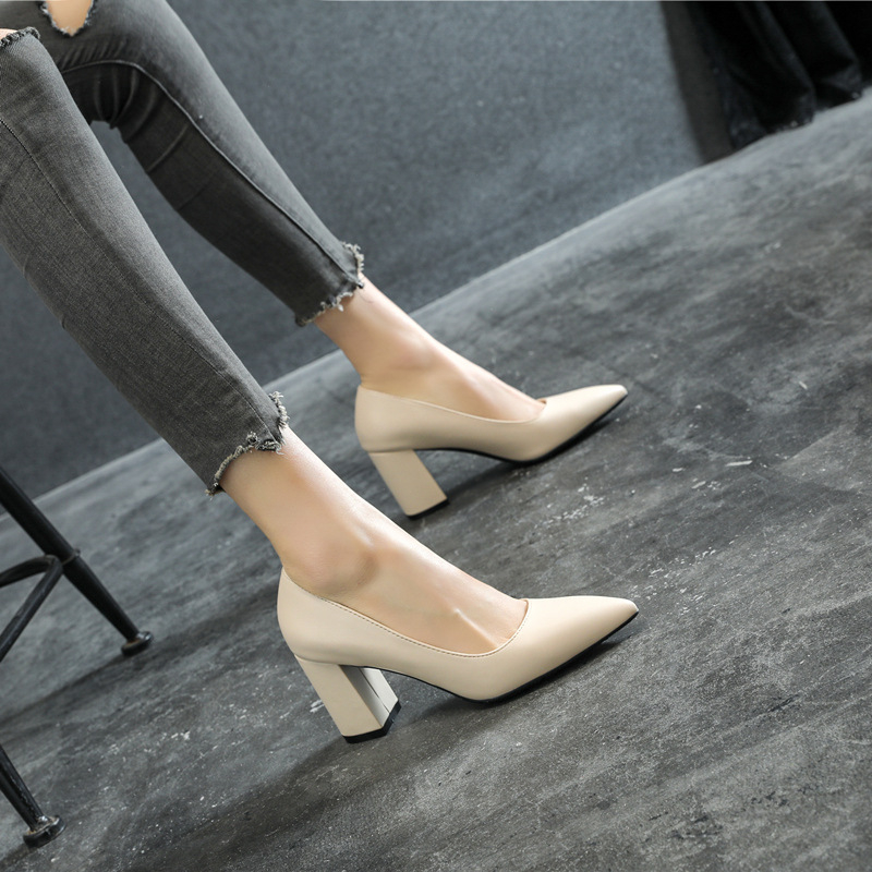 Zuodingni YB-1 paksu kontsaga väike suurus 313233 ühekihilised kingad kõrged kontsad naiste ekstra suured laiendatud pluss-suuruses naiste kingad 41 42 43