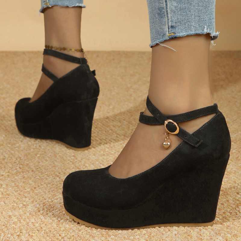 Външна търговия в Европа и Съединените щати стил, дамски модни обувки с дебело дъно и катарама от велур с дебело дъно!