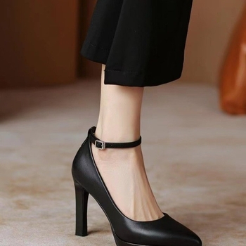 Cheongsam modell kifutós magassarkú női fekete csatos hegyes orrú vastag sarok platform professzionális munkacipő nőknek