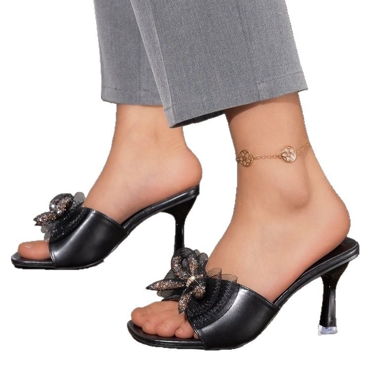 „Yizi“ moteriški aukštakulniai su krištoliniu užsegamu drugelio mazgu, didelio dydžio, europietiško ir amerikietiško užsienio prekybos bateliai