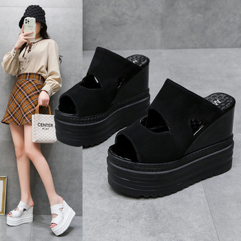 Vasariniai moteriški batai, basutės ir šlepetės su žuvies pirštais, moteriškos madingos basutės su pleištu, puskulniu, storu dugnu, platforminės basutės ir šlepetės su žuvies pirštais