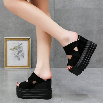 Vasariniai moteriški batai, basutės ir šlepetės su žuvies pirštais, moteriškos madingos basutės su pleištu, puskulniu, storu dugnu, platforminės basutės ir šlepetės su žuvies pirštais