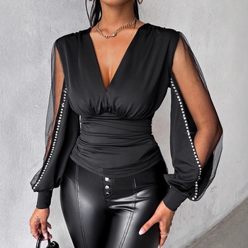 V formos iškirptės tinklelio palaidinė