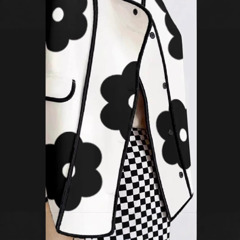 2025. aasta Euroopa ja Ameerika Amazoni pikkade varrukatega lahtise kontrastvärvi lilleprindiga trükitud lõhestatud kraega jakk, millel on villane jakk