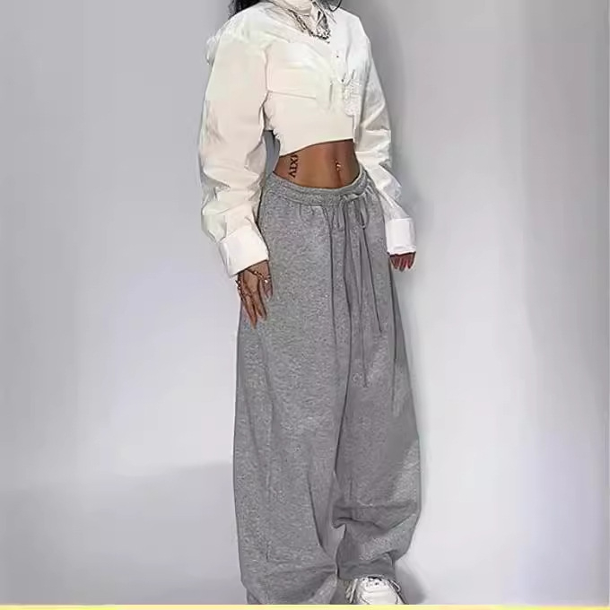 2024 Prekogranične nove američke stilske retro sive ležerne sportske hlače za žene, udobne široke ležerne hlače za sve vrste sportova, jednobojne