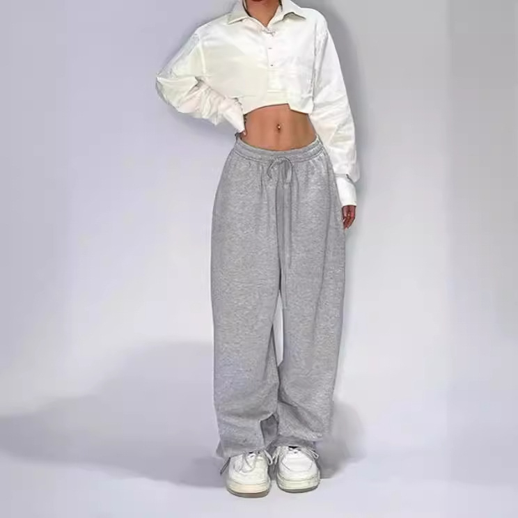 2024 Prekogranične nove američke stilske retro sive ležerne sportske hlače za žene, udobne široke ležerne hlače za sve vrste sportova, jednobojne
