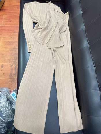 Vanlu elegantne V-kaelusega metallnööpidega lühike kootud kardigan + vest + laiad püksid, moodne ülikond