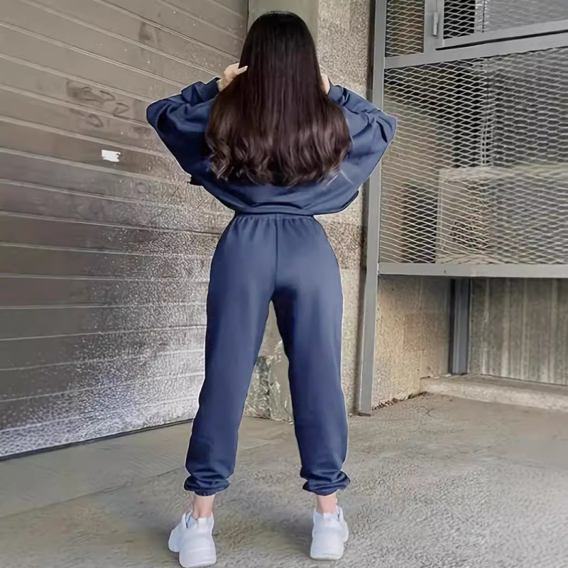 Ženski komplet majice s kapuljačom i trenirke za europske i američke pripadnice iz 2024. - moderan dvodijelni ležerni sportski komplet s printom