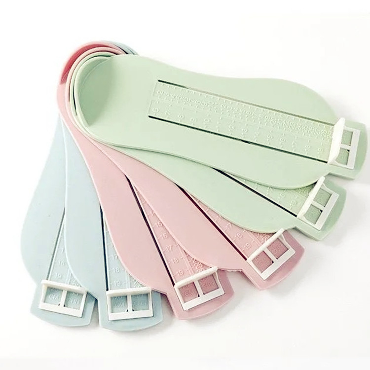 Buitinis vaikiškas pėdos matavimo prietaisas pėdos ilgio matavimo liniuotė kūdikiams pirkti batus pėdos matavimo prietaisas vaikams kūdikio pėdos ilgio matavimo prietaisas urmu