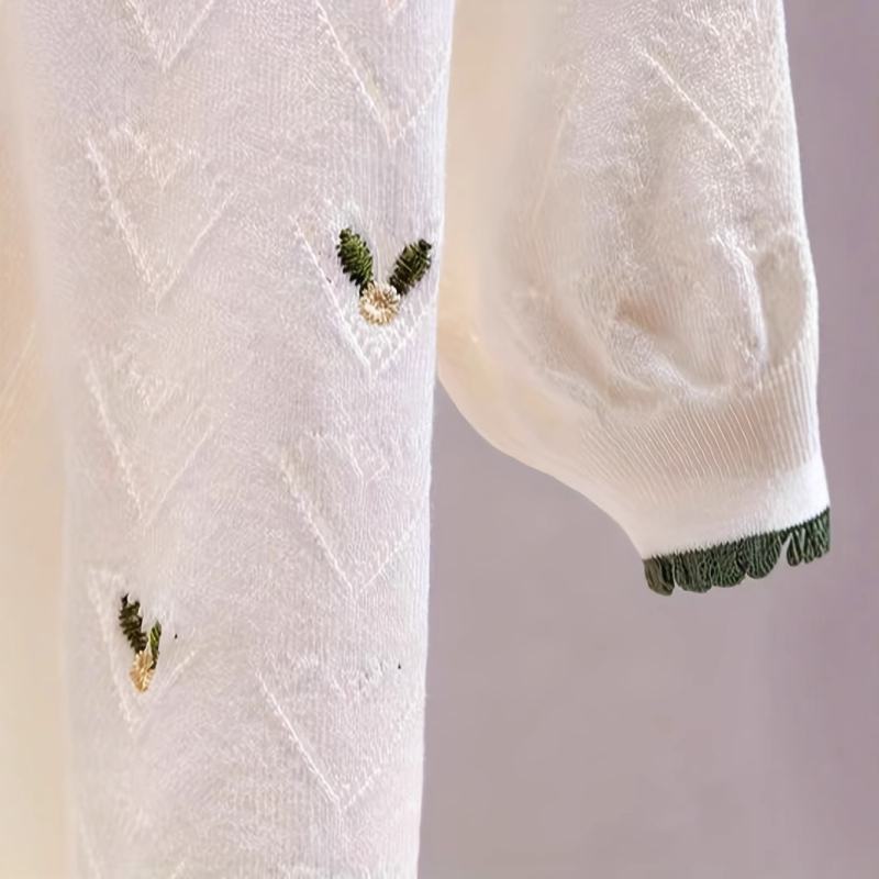 Novi pleteni proljetno/ljetni top od svile s okruglim izrezom i kratkim rukavima, pleten s prekograničnim uzorkom i vezom, svestran, ležeran, moderan i elegantan