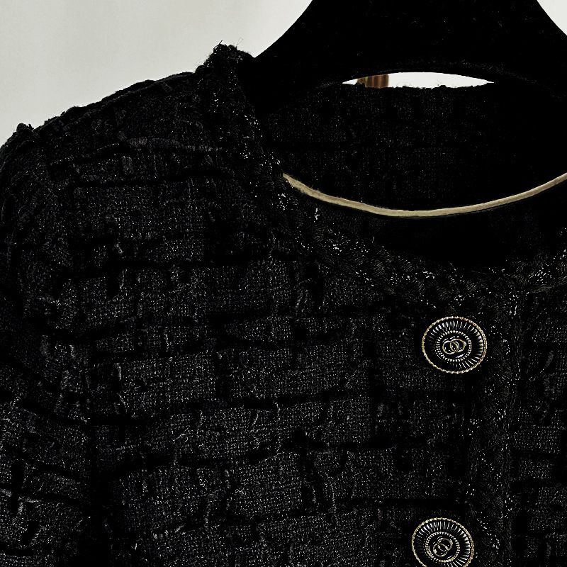 Jachetă scurtă neagră din tweed, în stil francez, cu design exclusivist, model nou 2025, de la Shen Mengchen