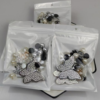 Piiriülesed krokodillkingad naiste suvised ülerõivad isetegemise mood liblikas lilleline metallkett uued vabaajajalatsid lilleline kingapandlaga