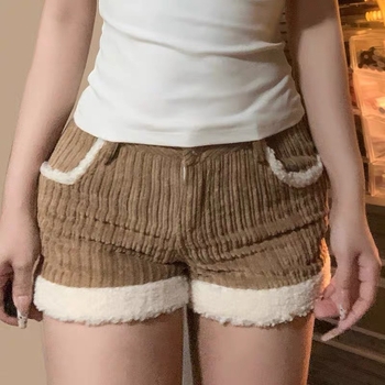 Plus size Design Sense Niche Mao varrásos kordbársony lezser rövidnadrág Női 2025 tavaszi utcai kontrasztos színű karcsúsító csizma nadrág