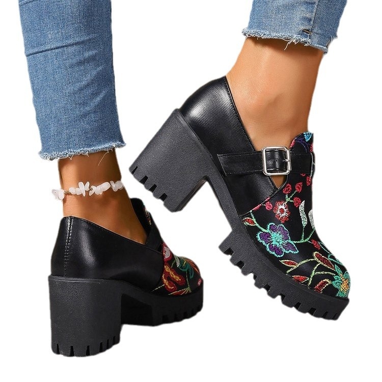 Vintažiniai spausdinti storo apačios Mary Jane moteriški 2022 m. pavasario nauji viengubi bateliai, moteriški aukštakulniai, plius 43 dydžio, užsienio prekybos maži odiniai bateliai