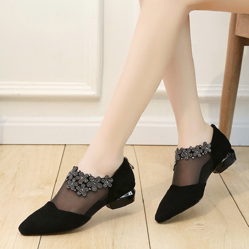 Koreai stílusú külkereskedelmi nagyméretű, vastag sarokú, hálós, lélegző, egyrétegű cipő, női 2022-es új, üreges strasszos orrú szandál