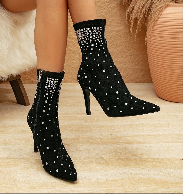 2023 m. tarpvalstybiniai Europos ir Amerikos užsienio prekybos nauji moteriški aulinukai su smailiu kalnų krištolu, zomšiniais aukštakulniais, šoniniais užtrauktukais mn718-1