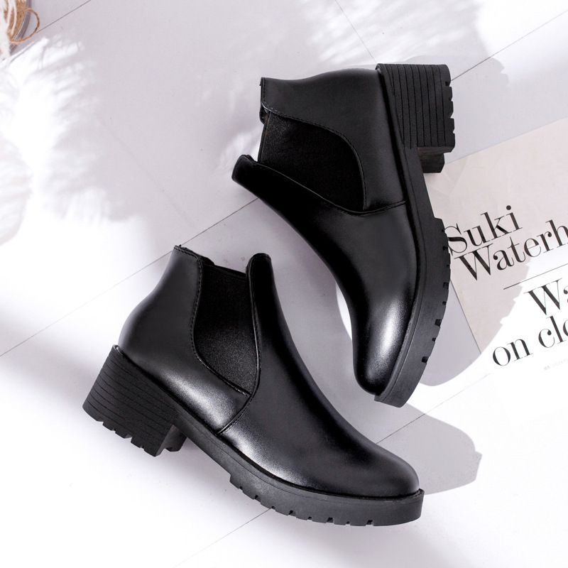 2025. aasta uued stiilid fliisvoodriga puuvillased saapad, paksu tallaga tudengitele mõeldud Briti stiilis Martin-saapad, lameda tallaga Martin-saapad naistele hulgimüügist