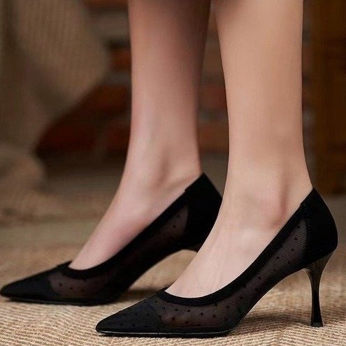 Egyedi cipők tündér stílusú 2023 nyári új kiber híresség magas sarkú, hegyes orrú, csipkés, pöttyös divatos női cipők