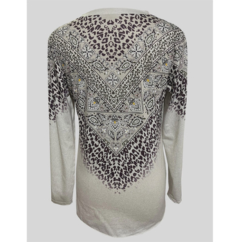 Független Állomás Európai és Amerikai Határokon Átnyúló 2024 Tavaszi és Őszi Új Női Ruházat Divat 3D Retro Nyomtatott Hosszú Ujjú Laza V-nyakú Póló