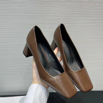 Női vastag sarkú, 2025 tavaszi és őszi divat, egyedi, gyermek, szögletes fejű, sekély szájú, magas sarkú, szoknyás, temperamentumos, egyrétegű cipő