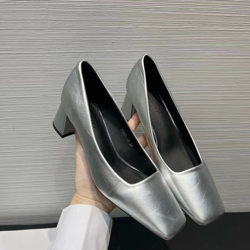 Női vastag sarkú, 2025 tavaszi és őszi divat, egyedi, gyermek, szögletes fejű, sekély szájú, magas sarkú, szoknyás, temperamentumos, egyrétegű cipő