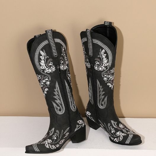 2023 téli új női cipők vastag sarok hegyes sarkú 40-43-as lovagcsizma európai és amerikai plus size oldalsó cipzáras magas sarkú csizma női cipők