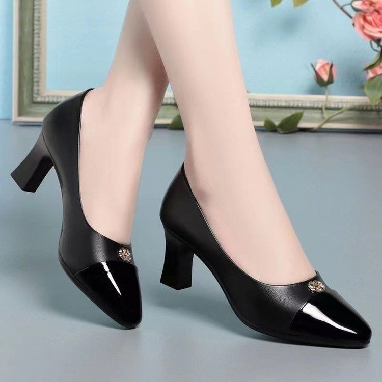 Sekély szájú, új, vastag sarkú női cipők, 2024-es stílus, Chanel ihlette, puha bőrből készült, színblokkoló francia tavaszi és őszi magas sarkú cipők nőknek