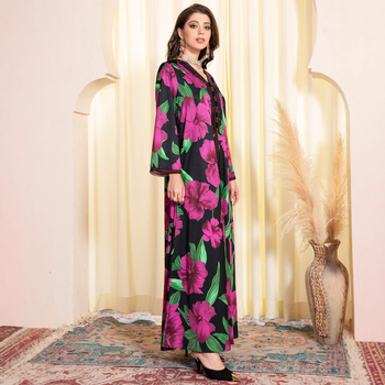 2025 tavaszi szezonbeli, határokon átnyúló, rózsaszín, édes V-nyakú, galléros, színes mintás, virágmintás, sifon, szalaggal díszített, arab hosszú ruha