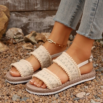 Väliskaubanduse pluss-suuruses moesandaalid naistele 2024. aasta suvised uued moes kootud Euroopa ja Ameerika lamedad sandaalid laos, hulgimüügis
