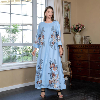 SW0905 Közel-keleti határokon átnyúló muszlim kerek nyakú köntös divatos elegáns abaya forró strasszos ágyúgyöngyös nyomtatású ruha