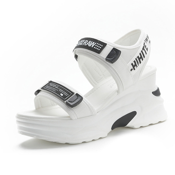 Ära mine Douyini uutesse sandaalidesse, kiilukujulised kalasuukujulised hingavad 8 cm, kõige lihtsamad vabaaja madala säärega kingad, kukkumisvastased naiste sandaalid