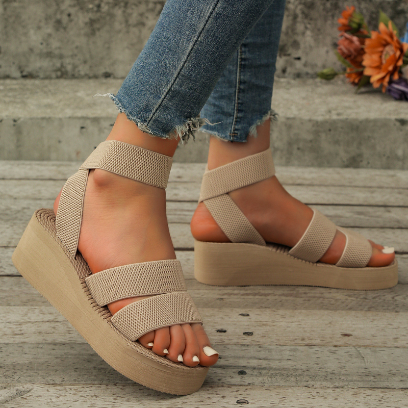 Vasarinės moteriškos storapadės šiaudų imitacijos kanapių padu basutės ir šlepetės romėniško stiliaus vienspalviai madingi viršutiniai drabužiai paplūdimio bateliai