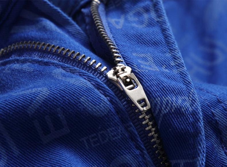 Új 2023-as nyári utcai férfi farmer, digitális nyomtatású, zöld, fiatalos, népszerű, szűk, középderekú nadrág