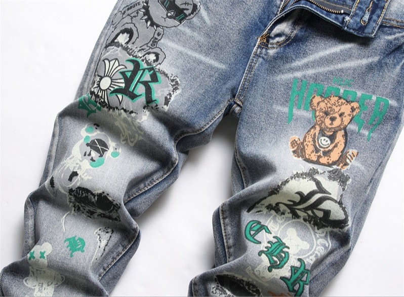 Külkereskedelmi Stílusú Macskabajusz Fehérre Mosott Mikroelasztikus Feszes Férfi Kisszárú Nadrág Betűs Mintás Farmer