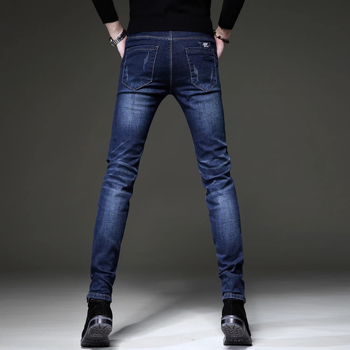 2024 tavaszi és nyári új férfi nadrág, karcsúsított lábszárhosszúságú férfi farmer, koreai trendi lezser nadrág, egy generációnyi haj