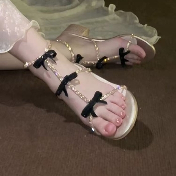 Strasszos masnis ezüst szandálok Női 2025 nyári vastag sarkú tündér stílusú külső viselet szandál masnival