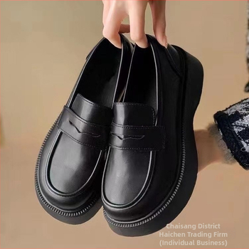 [Üzlet] Vastag talpú cipők női 2025 új, nagy orrú cipők női széles orrú brit stílusú kis bőrcipő pedálos