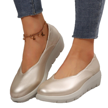 2025 Külkereskedelmi Női Cipők Tavaszi és Nyári Új Sekély Hegyes Éktalpú Cipők Női Alacsony Szárú Platform Cipők Arany Ezüst