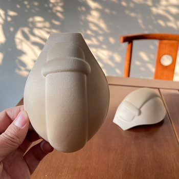 Vyriški padidintos kelnaitės maudymosi glaudės su lengvu kempininiu įklotu, apsaugančiu nuo bėgiojimo, paryškintu 3DU išgaubtu įklotu, seksualiu įklotu.