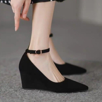 2024 őszi új női cipők, éktalpú cipők, női hegyes sarkú cipők, fekete francia éktalpú cipők