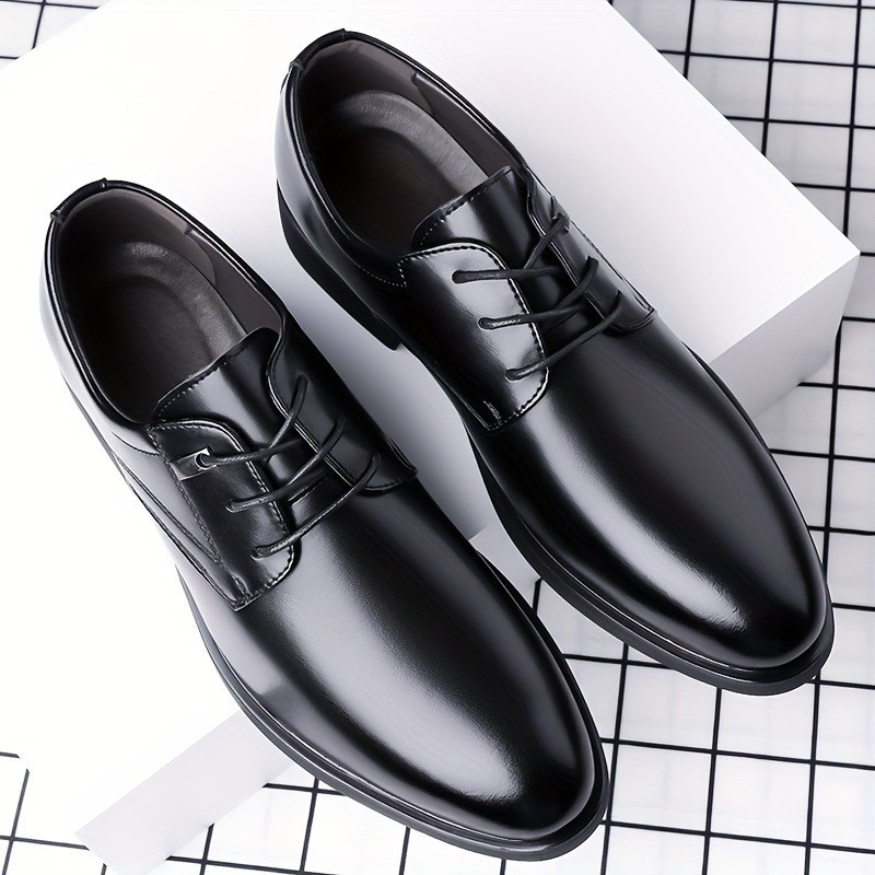 Vyriški verslo laisvalaikio batai, britiško stiliaus, smailūs, verslo suknelės, madingi, pasiūti iš užsienio.