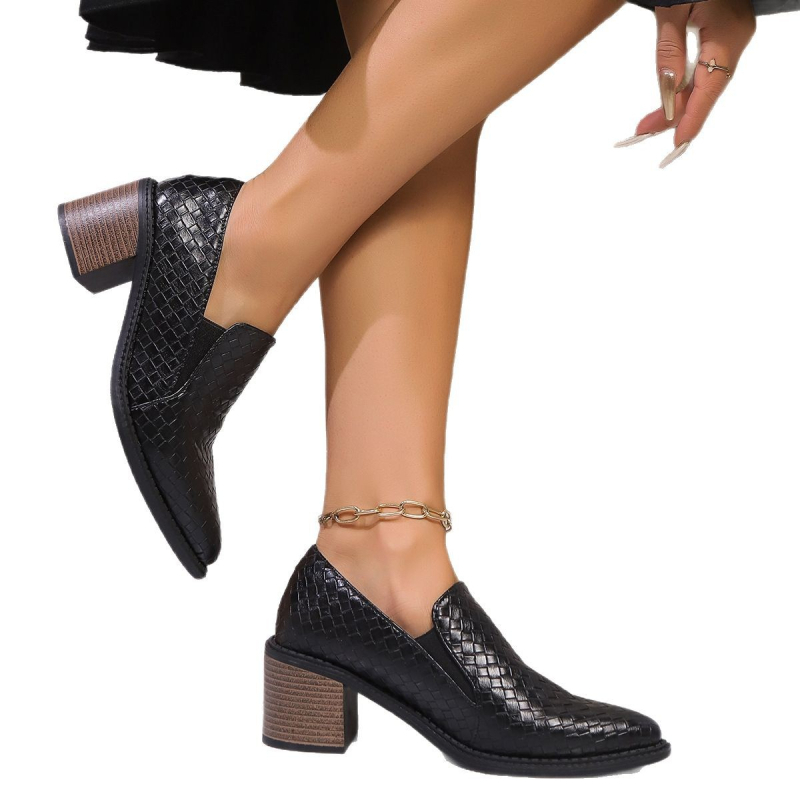 2025. aasta kevad- ja sügistooted, uued pluss-suuruses terava kontsaga väikesed nahast kingad, naiste ülerõivad, Euroopa ja Ameerika väliskaubanduse mood, paksu kontsaga mood, naiste kingad