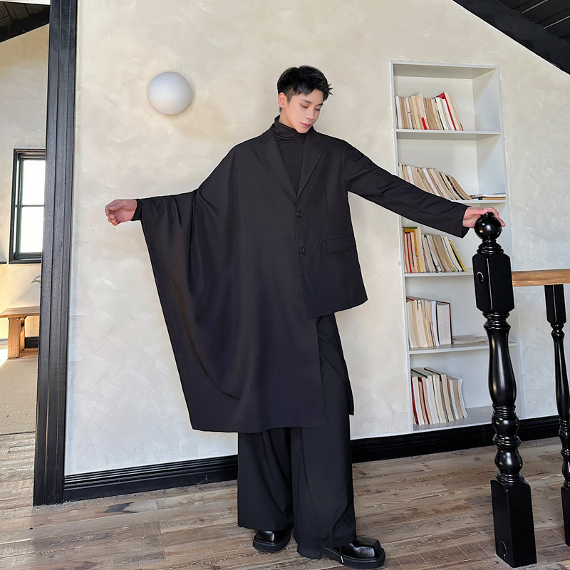 Nišinio dizaino apsiausto stiliaus madingas tamsaus stiliaus asimetriškas kostiumo viršus A452--6506--0145