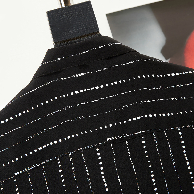 2025-ös fekete, új, csíkos, divatos, lezser, mindenhez illő, jóképű, divatos hosszú ujjú ing