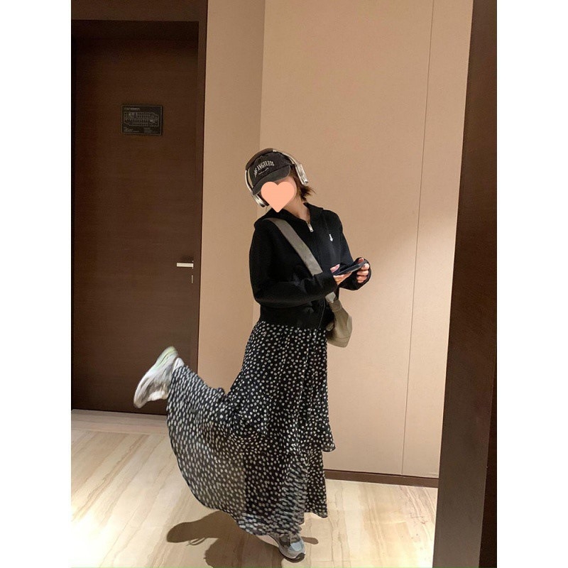 Wu 77 fodros dizájnú virágmintás női szoknya, sokoldalú, rugalmas, magas derekú hasítékkal, karcsúsító, középhosszú, A-vonalú szoknya